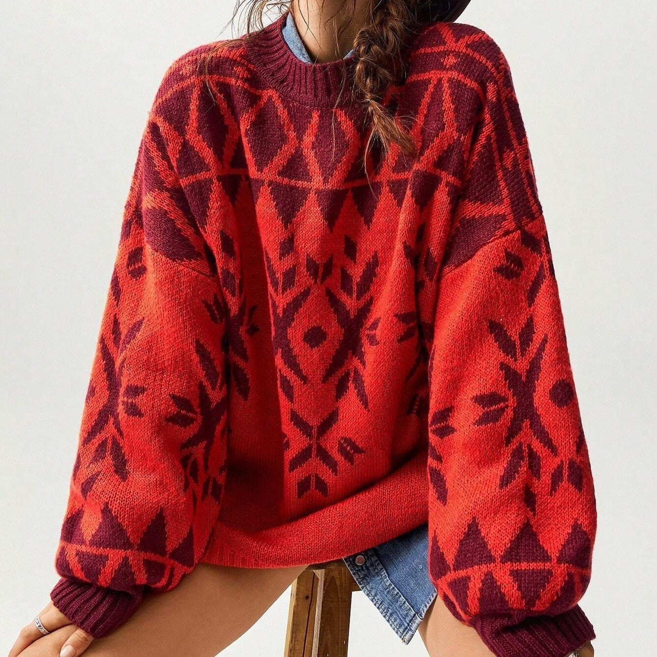Women's Winter Casual Round Neck Long Sleeved Sweater